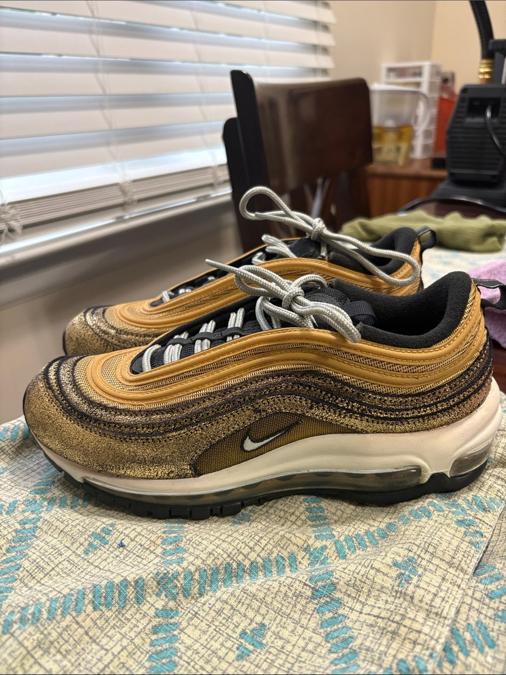 Nike Air Max 97 in Gold and Black
